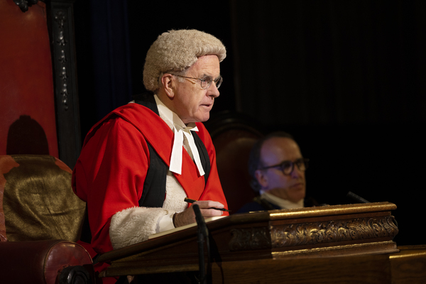 Photos: Check Out All New Photos From WITNESS FOR THE PROSECUTION at London's County Hall Image