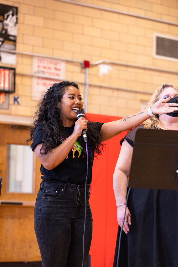 Photos: NYC Students Sing with the Queens from SIX Image