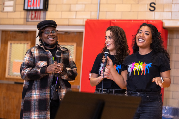 Photos: NYC Students Sing with the Queens from SIX Image