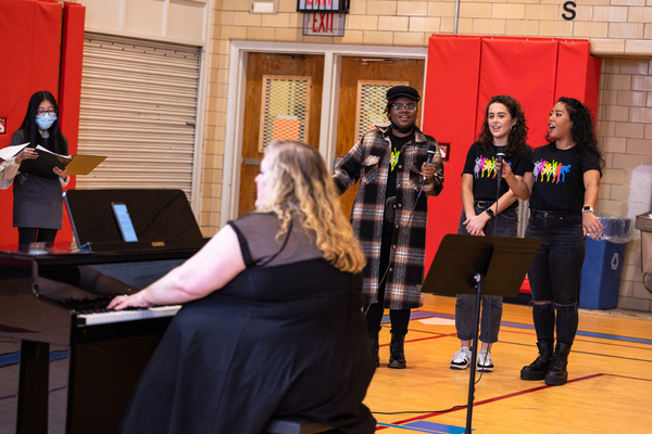 Photos: NYC Students Sing with the Queens from SIX Image