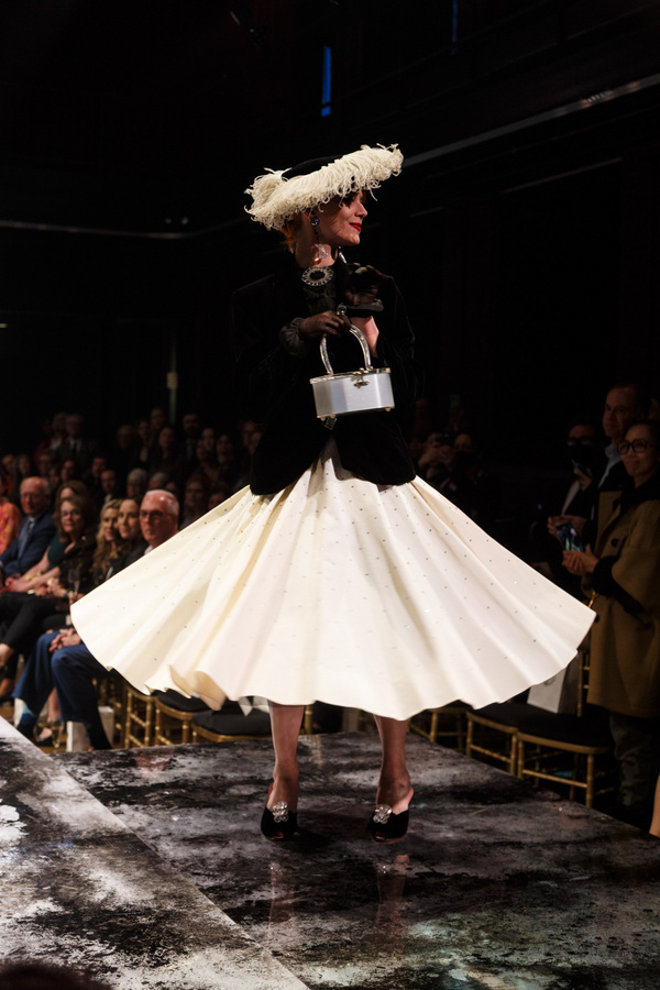 Photos: Pittsburgh Opera Presents DIVA DREAMS AND FASHION QUEENS Fashion Show Image