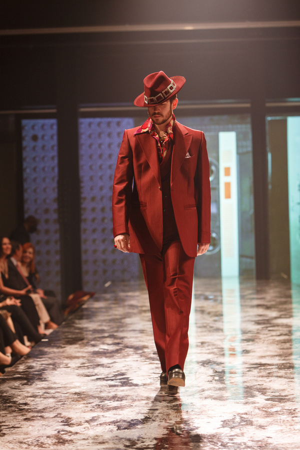 Photos: Pittsburgh Opera Presents DIVA DREAMS AND FASHION QUEENS Fashion Show Image