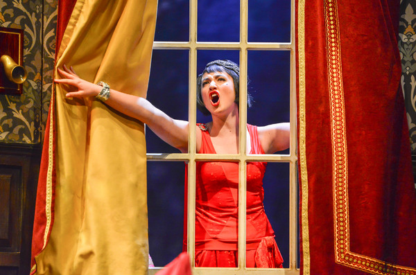 Photos: Check Out the New Cast of THE PLAY THAT GOES WRONG Image