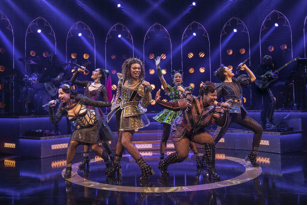 Photos: Get A First Look At SIX on Tour Image