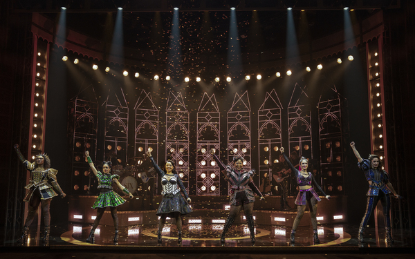 Photos: Get A First Look At SIX on Tour Image
