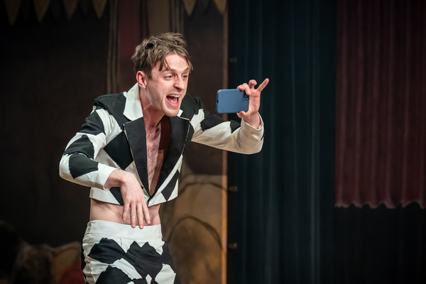 Photos: First Look at the World Premiere of SCANDALTOWN Image