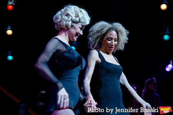 Photos: CHICAGO Star Pamela Anderson Takes Her First Bows on Broadway! Image