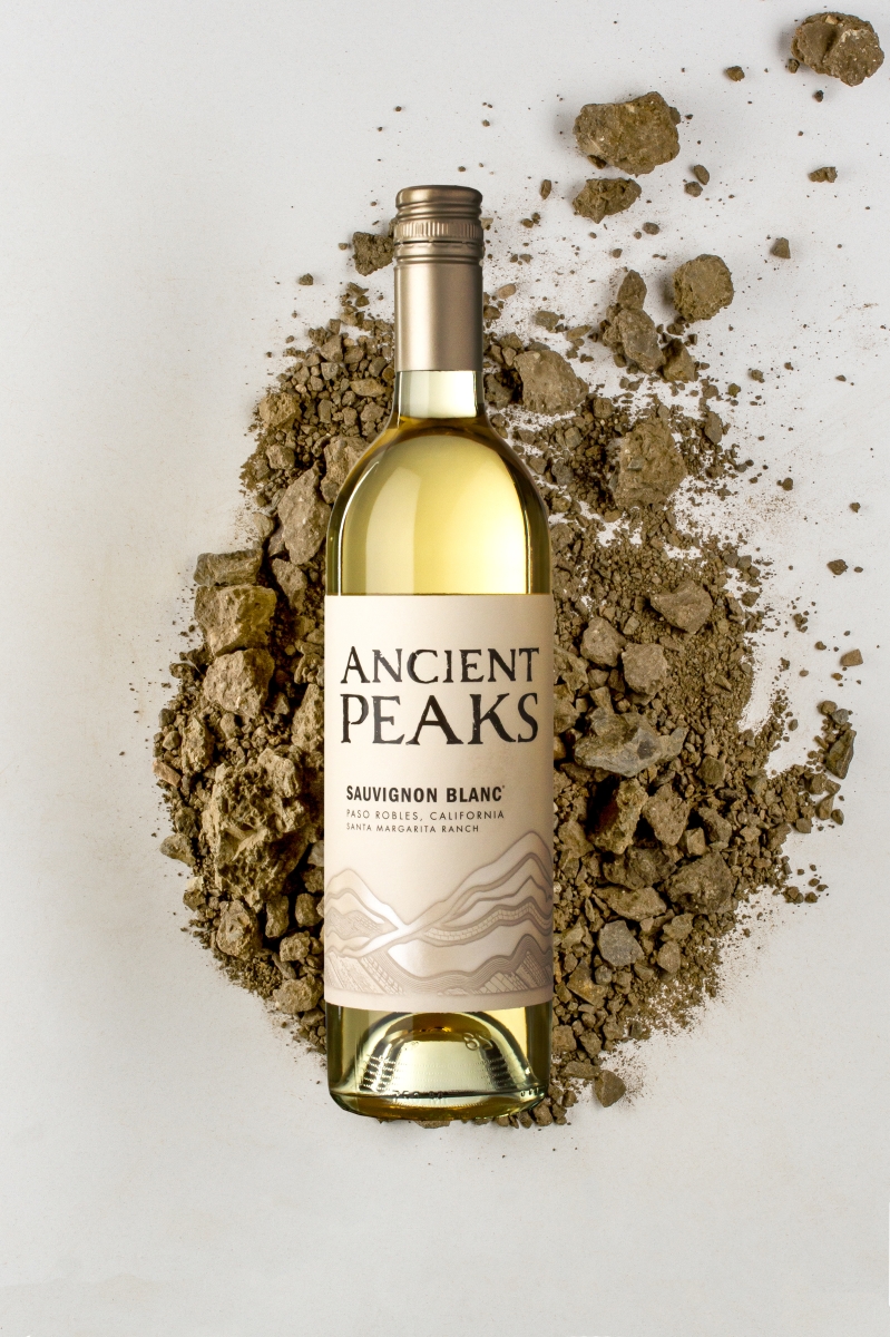 ANCIENT PEAKS WINERY for Bright and Beautiful White Wines 