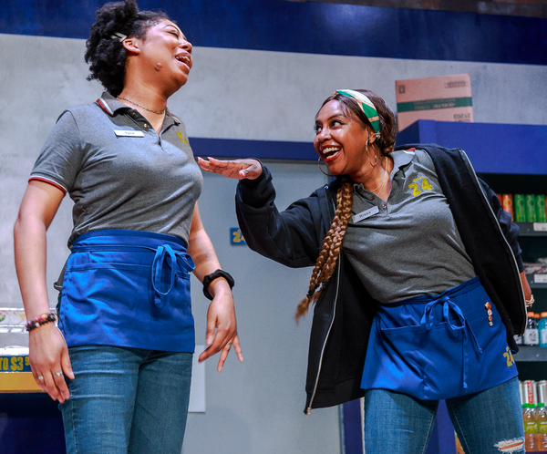 Photos: First Look at THE TWUNNY FO' At Know Theatre 