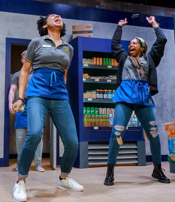 Photos: First Look at THE TWUNNY FO' At Know Theatre Image