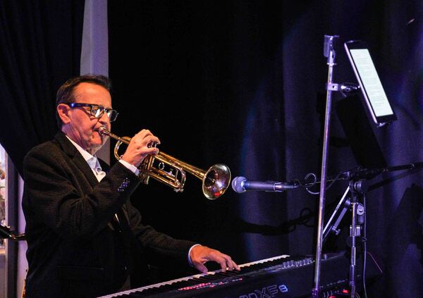 Photo Coverage: Jill and Rich Switzer Continue Residency at the Pelican Cabaret Image