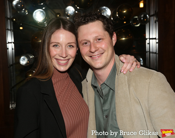 Photos: A SCHITT'S CREEK Reunion at THE MINUTES Opening Night! Image