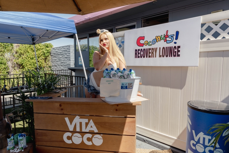 Photos: Kim Petras Lights Up Coachella Weekend One 