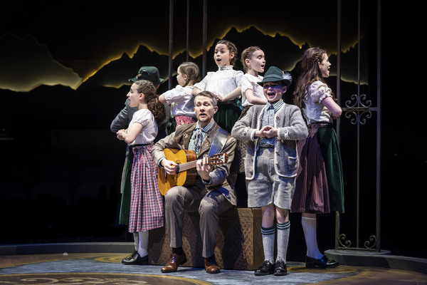 Photos: First Look at The Marriott Theatre's THE SOUND OF MUSIC Image