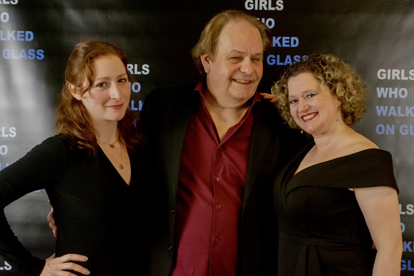Photos: On the Red Carpet For GIRLS WHO WALKED ON GLASS At Alchemical Studios Image