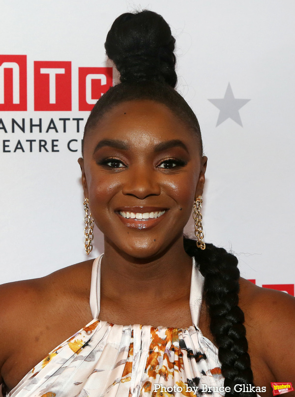 Photos: On the Opening Night Red Carpet for HOW I LEARNED TO DRIVE Image