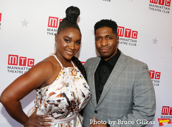 Photos: On the Opening Night Red Carpet for HOW I LEARNED TO DRIVE Image