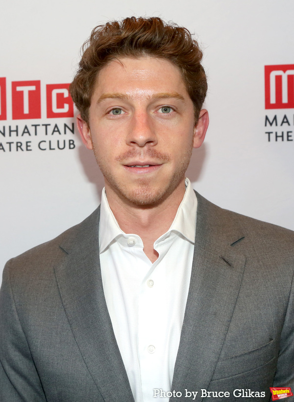 Photos: On the Opening Night Red Carpet for HOW I LEARNED TO DRIVE Image