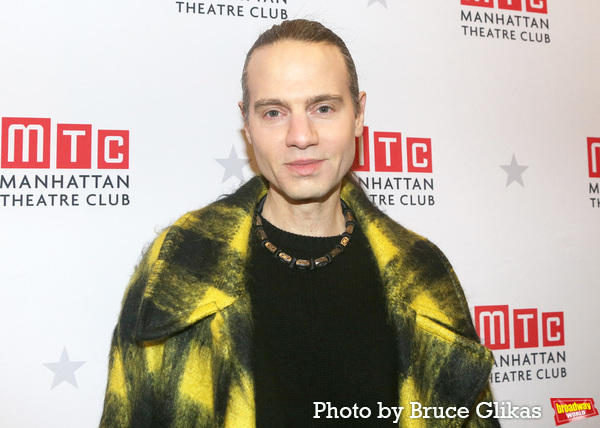 Photos: On the Opening Night Red Carpet for HOW I LEARNED TO DRIVE Image