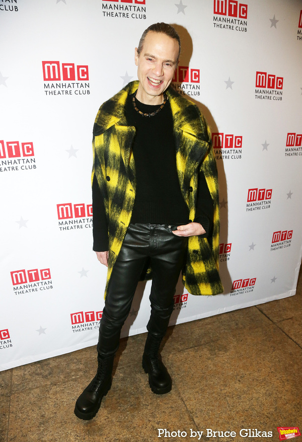 Photos: On the Opening Night Red Carpet for HOW I LEARNED TO DRIVE Image