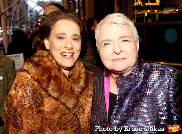 Photos: On the Opening Night Red Carpet for HOW I LEARNED TO DRIVE Image
