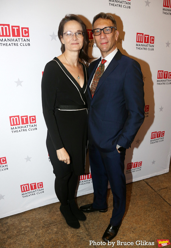 Photos: On the Opening Night Red Carpet for HOW I LEARNED TO DRIVE Image