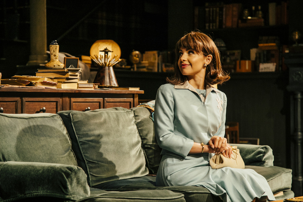 Photos: See Zachary Quinto, Calista Flockhart, Graham Phillips & Aimee Carrero in WHO'S AFRAID OF VIRGINIA WOOLF? Image