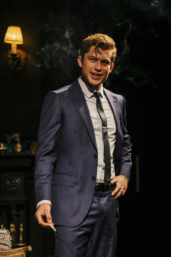 Photos: See Zachary Quinto, Calista Flockhart, Graham Phillips & Aimee Carrero in WHO'S AFRAID OF VIRGINIA WOOLF? Image