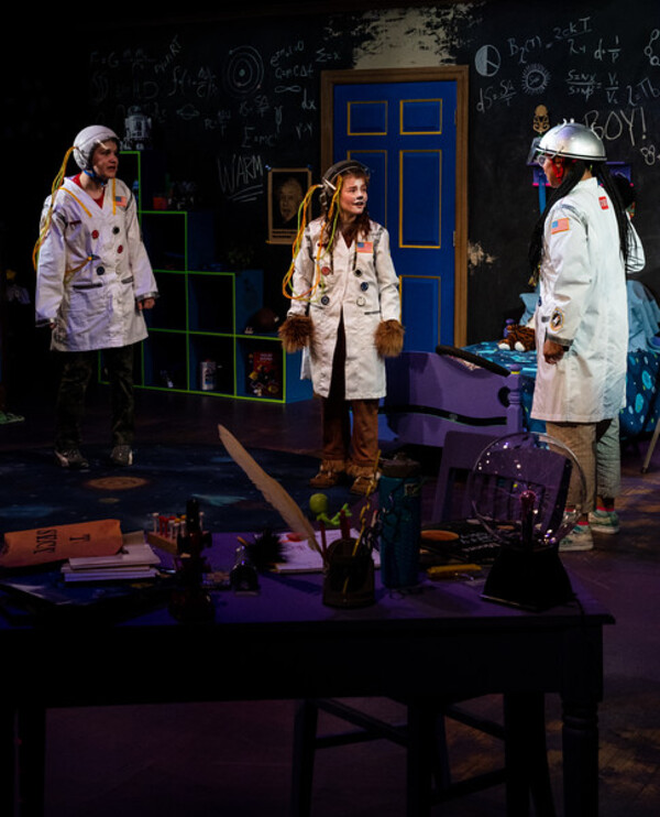 Photos: First Look at THE AMAZING ADVENTURES OF DR. WONDERFUL (AND HER DOG!) at Playhouse on Park 