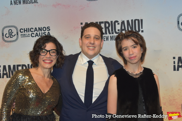 Fernanda Santos, Tony Valdovinos and Flora Santos Photo