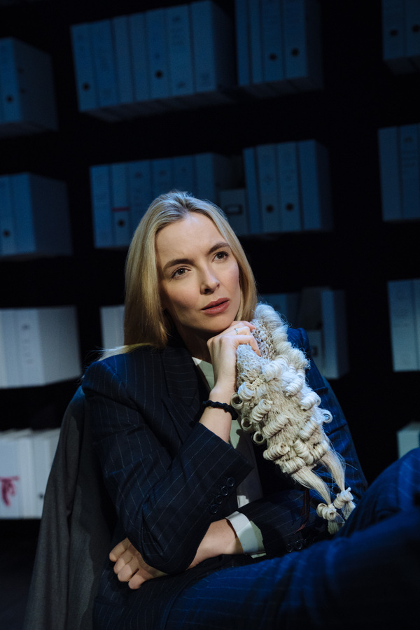 Photos: First Look at Jodie Comer in PRIMA FACIE in the West End Image