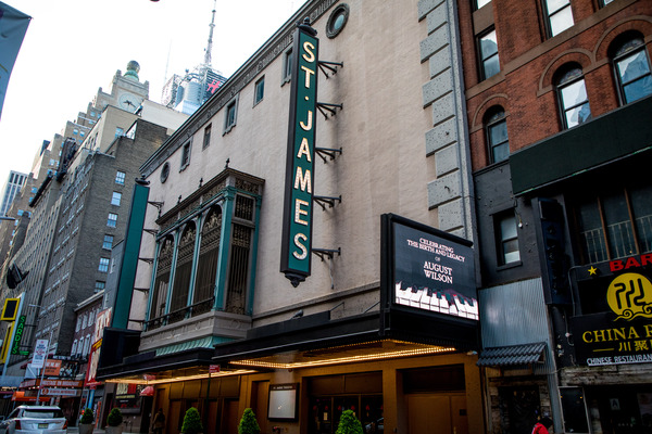 Up on the Marquee: THE PIANO LESSON Image