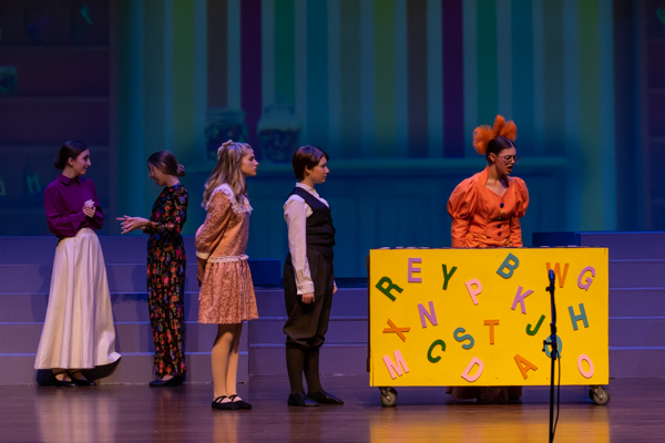 Photos: New Albany Middle School Theatre Dept's MARY POPPINS JR. Image