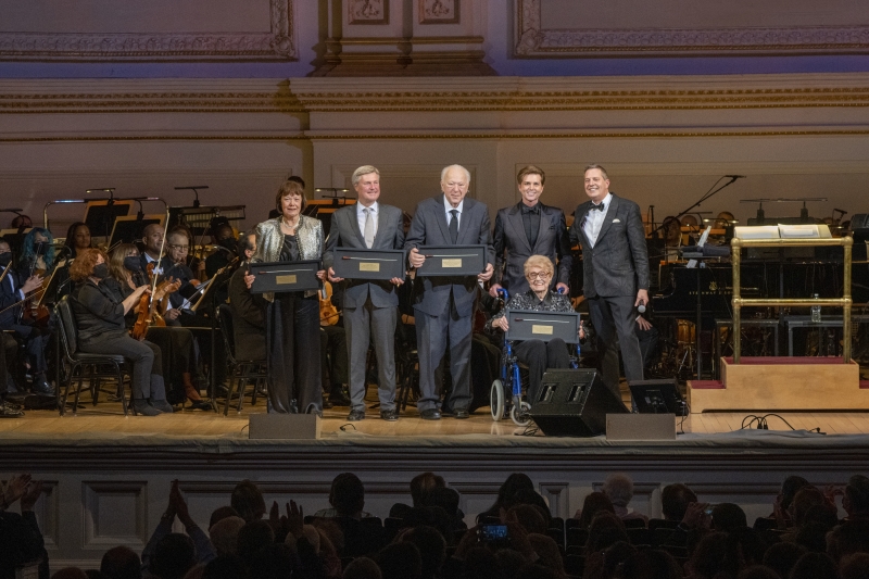 Review: THE NEW YORK POPS 39TH BIRTHDAY GALA at Carnegie Hall by Guest Reviewer Andrew Poretz 