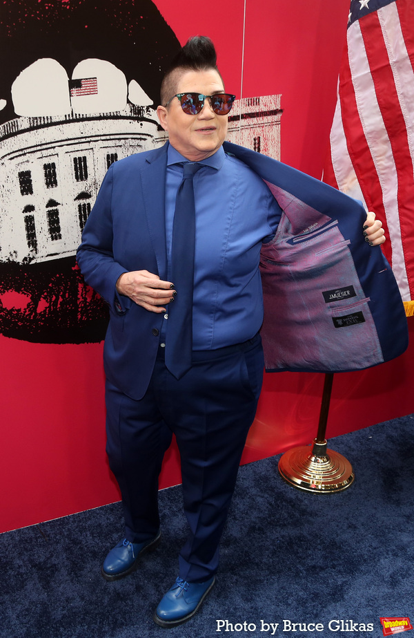 Photos: POTUS Cast Walks the Blue Carpet for Opening Gala Celebration Image