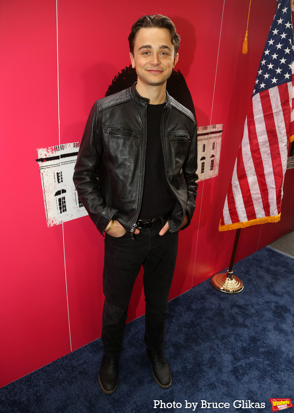 Photos: Inside POTUS' Opening Night Starry Blue Carpet Arrivals Image
