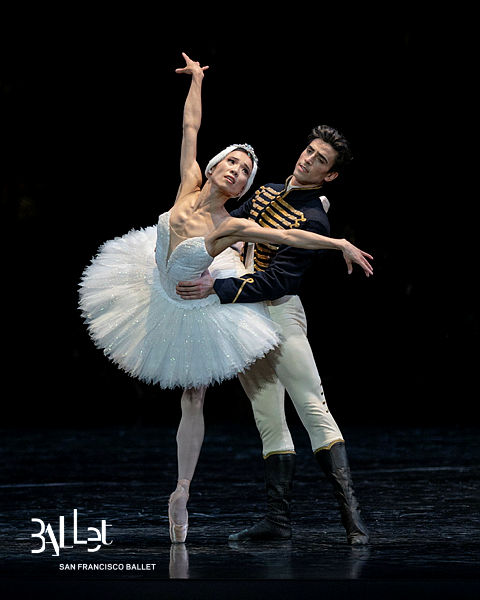 Review: SWAN LAKE at San Francisco Ballet Brings the 2022 Season to a Spectacular Close  Image