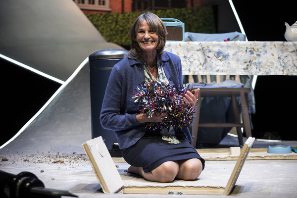 Photos: First Look at the UK Tour of LADIES OF LETTERS  Image