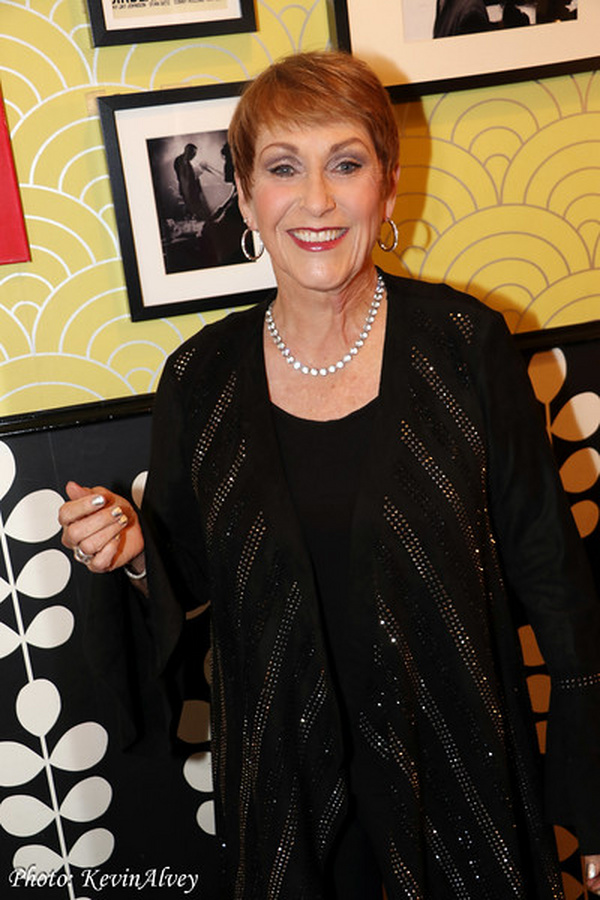 Photos: 'The Rose' Composer Amanda McBroom Finally Meets Bette Midler! Image