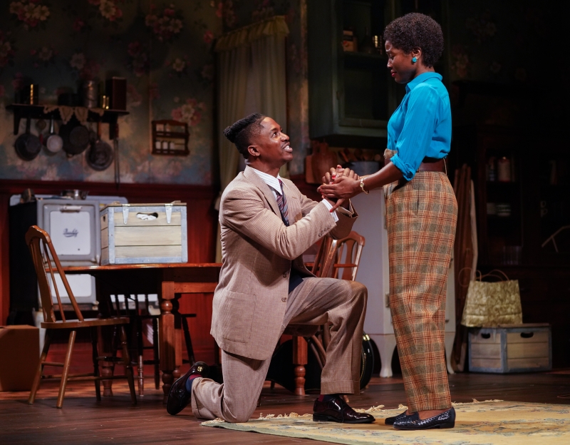 BWW Review: A RAISIN IN THE SUN at Guthrie Theater 