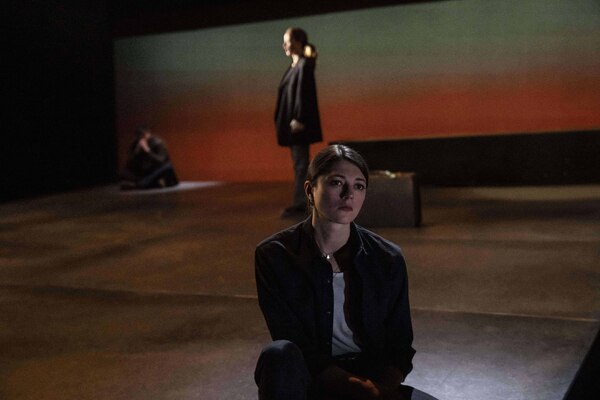 Photos: First Look at THE BREACH at Hampstead Theatre 