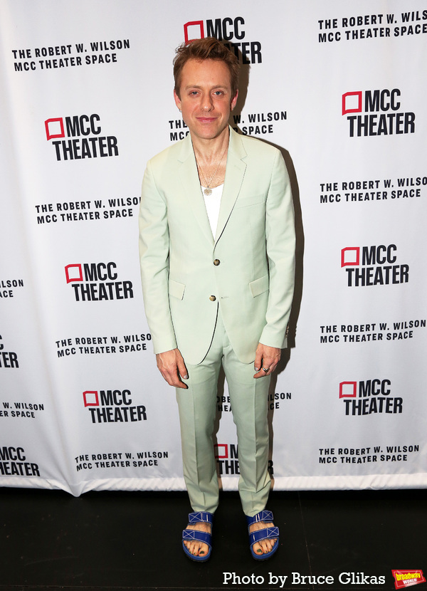 Photos: WHICH WAY TO THE STAGE Celebrates Opening Night! Image