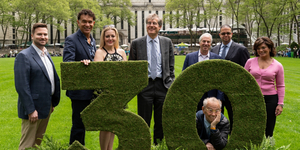 Broadway Legend Joel Grey Stops In to Celebrate Bryant Park Day! Video