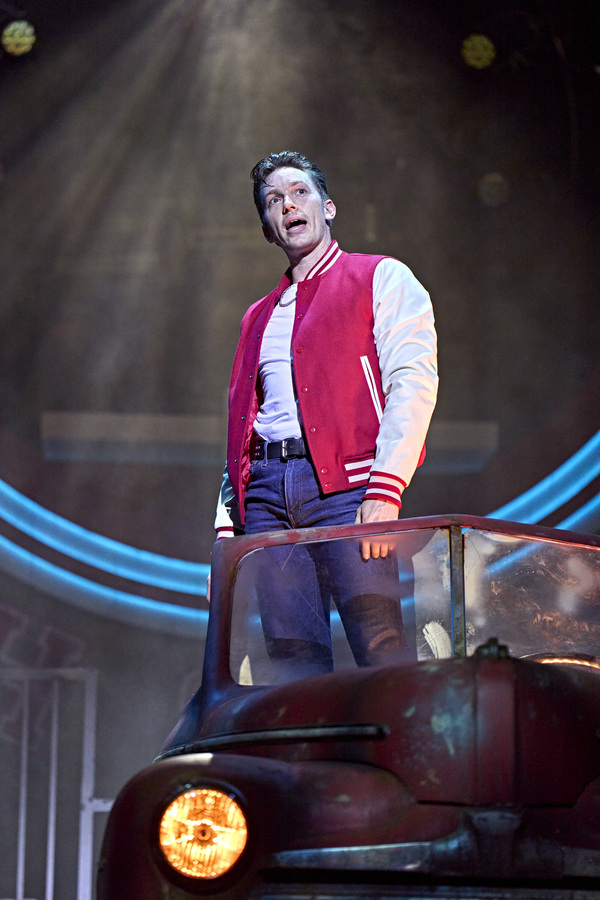 Photos: First Look at All New Photos From GREASE in the West End Image
