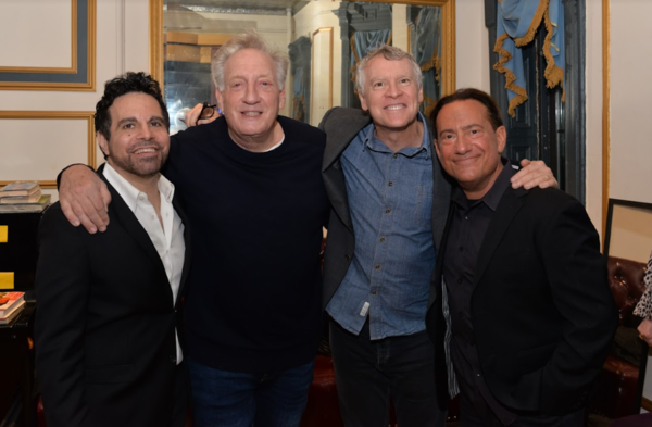 Photos: See Cecily Strong, Kenan Thompson & More in CELEBRITY AUTOBIOGRAPHY Image