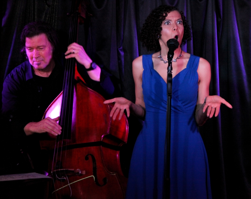 Review: Leslee Warren Performs Eye-Opening ME MYSELF & EYE: SONGS FROM A NEARSIGHTED GIRL at Pangea Image