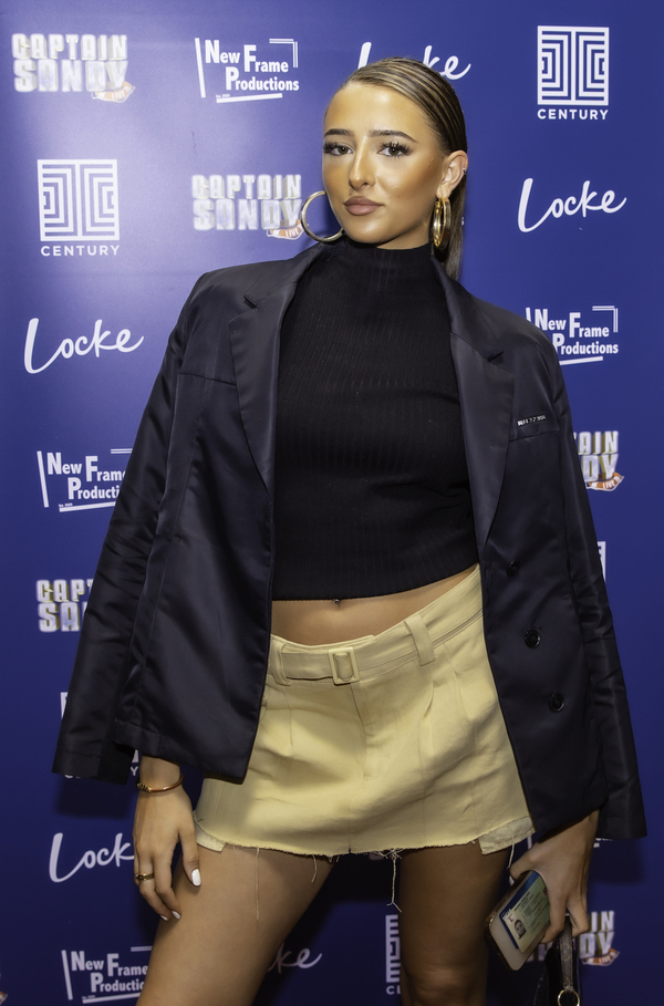 Photos: First Look at the World Premiere of CAPTAIN SANDY LIVE! Image