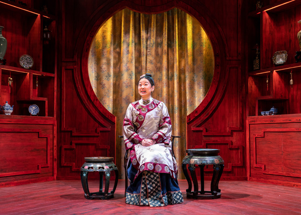 Photos: First Look at the Chicago Premiere of THE CHINESE LADY at Theater Wit 