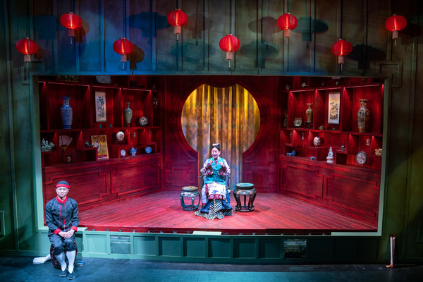 Photos: First Look at the Chicago Premiere of THE CHINESE LADY at Theater Wit Image