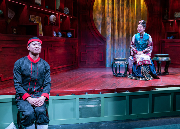 Photos: First Look at the Chicago Premiere of THE CHINESE LADY at Theater Wit 
